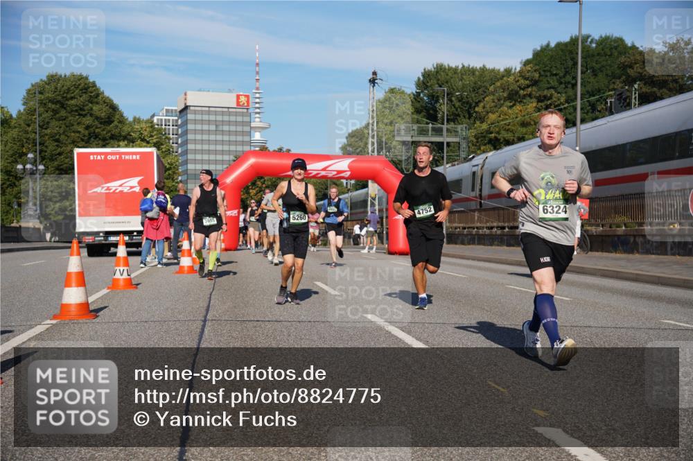 07.09.2025 - BARMER Alsterlauf Yannick Fuchs http://msf.ph/oto/8824775 07.09.2025 09:50:33 Laufen 5260, 8091, 4752, 6324 meine-sportfotos.de