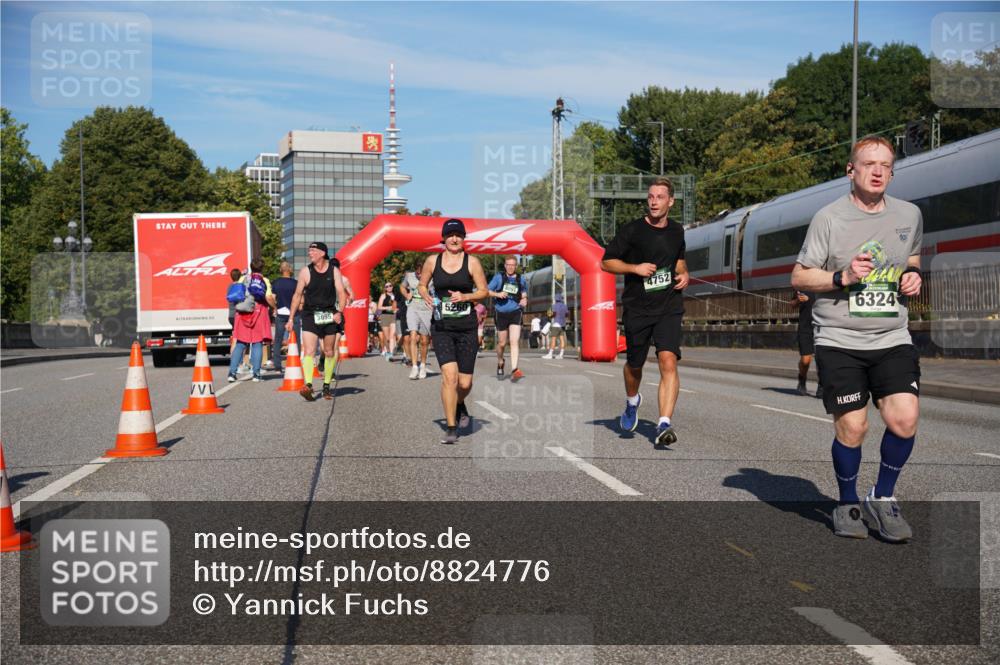 07.09.2025 - BARMER Alsterlauf Yannick Fuchs http://msf.ph/oto/8824776 07.09.2025 09:50:33 Laufen 5260, 4752, 30, 6324, 10 meine-sportfotos.de