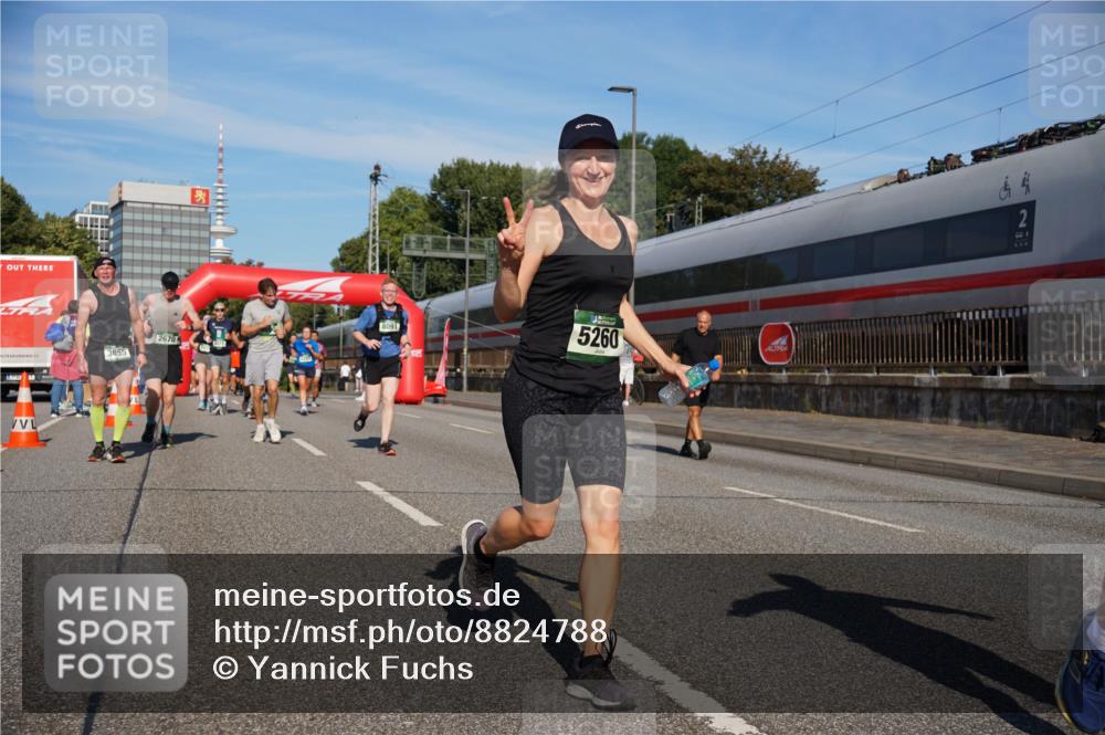 07.09.2025 - BARMER Alsterlauf Yannick Fuchs http://msf.ph/oto/8824788 07.09.2025 09:50:35 Laufen 3055, 2670, 5260 meine-sportfotos.de