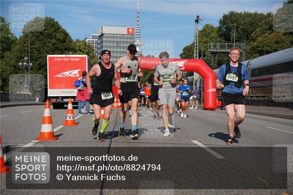 07.09.2025 - BARMER Alsterlauf Yannick Fuchs http://msf.ph/oto/8824794 07.09.2025 09:50:37 Laufen 3055, 2670, 5690, 538, 4283, 8091 meine-sportfotos.de