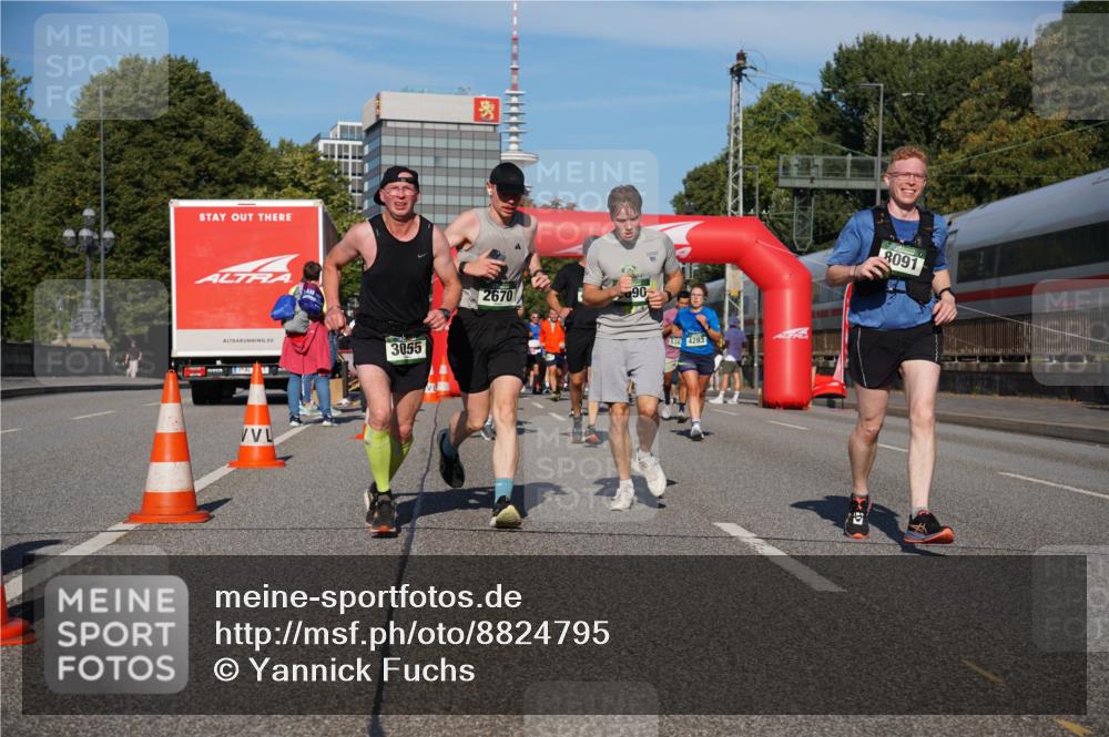 07.09.2025 - BARMER Alsterlauf Yannick Fuchs http://msf.ph/oto/8824795 07.09.2025 09:50:37 Laufen 3055, 2670, 90, 338, 4283, 8091 meine-sportfotos.de
