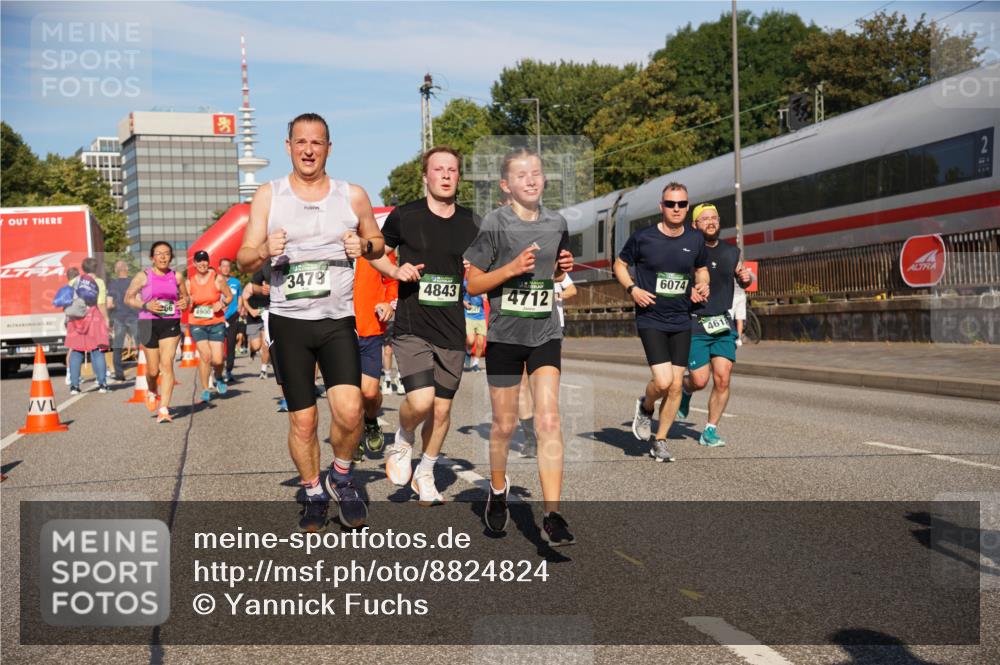 07.09.2025 - BARMER Alsterlauf Yannick Fuchs http://msf.ph/oto/8824824 07.09.2025 09:50:46 Laufen 4900, 3479, 6074, 4843, 4712, 461 meine-sportfotos.de