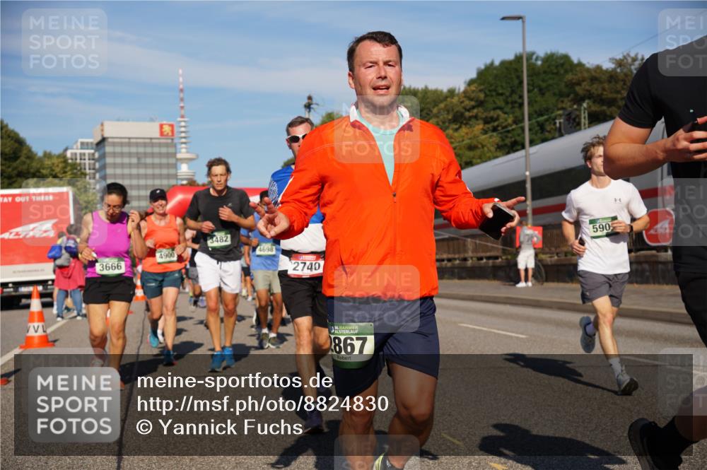 07.09.2025 - BARMER Alsterlauf Yannick Fuchs http://msf.ph/oto/8824830 07.09.2025 09:50:49 Laufen 3666, 4900, 3482, 4698, 2740, 136, 867, 590 meine-sportfotos.de