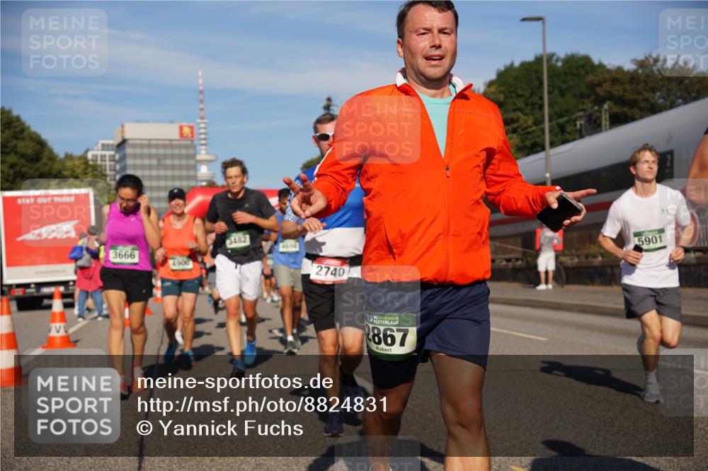 07.09.2025 - BARMER Alsterlauf Yannick Fuchs http://msf.ph/oto/8824831 07.09.2025 09:50:49 Laufen 3666, 4900, 3482, 2740, 136, 867, 5901 meine-sportfotos.de