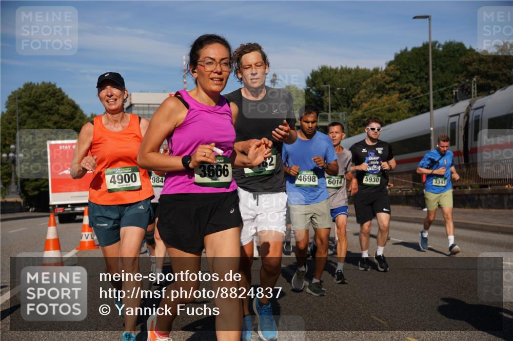 07.09.2025 - BARMER Alsterlauf Yannick Fuchs http://msf.ph/oto/8824837 07.09.2025 09:50:51 Laufen 4900, 984, 3666, 62, 4698, 6014, 5930 meine-sportfotos.de
