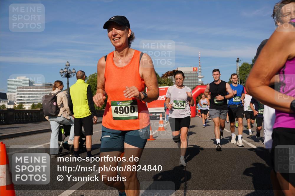 07.09.2025 - BARMER Alsterlauf Yannick Fuchs http://msf.ph/oto/8824840 07.09.2025 09:50:51 Laufen 36, 4900, 2984, 8099, 5629, 592 meine-sportfotos.de