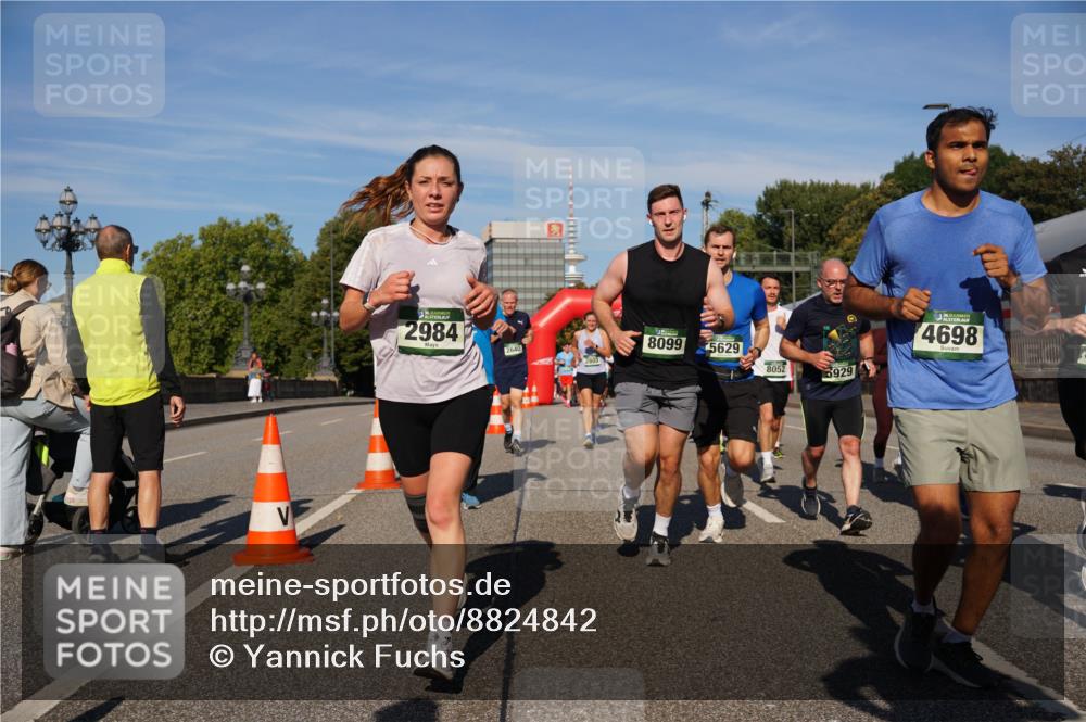 07.09.2025 - BARMER Alsterlauf Yannick Fuchs http://msf.ph/oto/8824842 07.09.2025 09:50:52 Laufen 35, 2984, 2640, 8099, 5629, 8052, 6929, 4698 meine-sportfotos.de