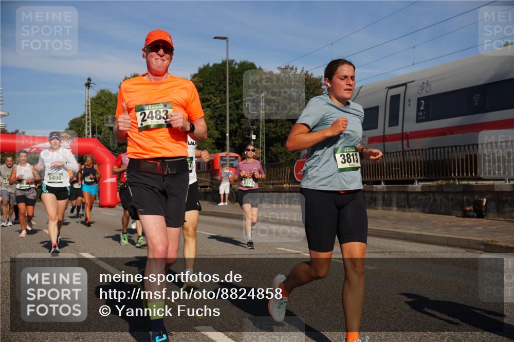07.09.2025 - BARMER Alsterlauf Yannick Fuchs http://msf.ph/oto/8824858 07.09.2025 09:50:57 Laufen 5498, 2483, 2375, 3813, 2 meine-sportfotos.de