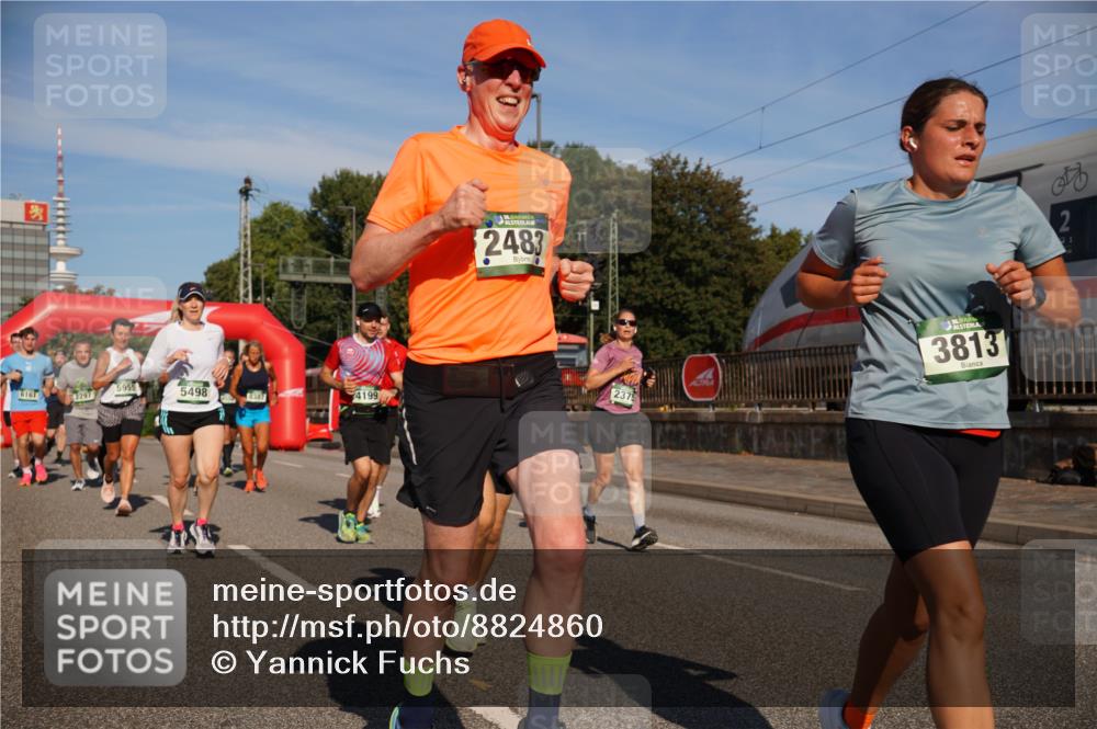 07.09.2025 - BARMER Alsterlauf Yannick Fuchs http://msf.ph/oto/8824860 07.09.2025 09:50:57 Laufen 2483, 5955, 6161, 2297, 5498, 8387, 4199, 2375, 136, 3813, 2 meine-sportfotos.de
