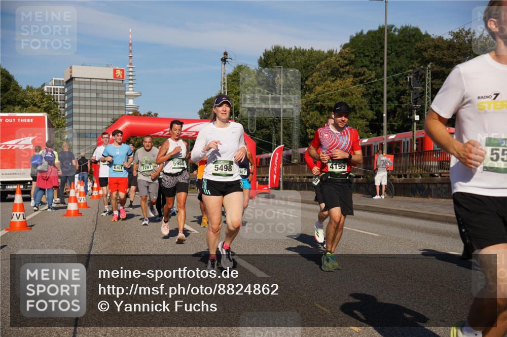 07.09.2025 - BARMER Alsterlauf Yannick Fuchs http://msf.ph/oto/8824862 07.09.2025 09:50:58 Laufen 5955, 6161, 2297, 5498, 387, 7, 4199, 55 meine-sportfotos.de