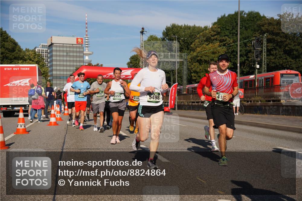 07.09.2025 - BARMER Alsterlauf Yannick Fuchs http://msf.ph/oto/8824864 07.09.2025 09:50:58 Laufen 572, 2297, 616, 5955, 8388, 5498, 41 meine-sportfotos.de