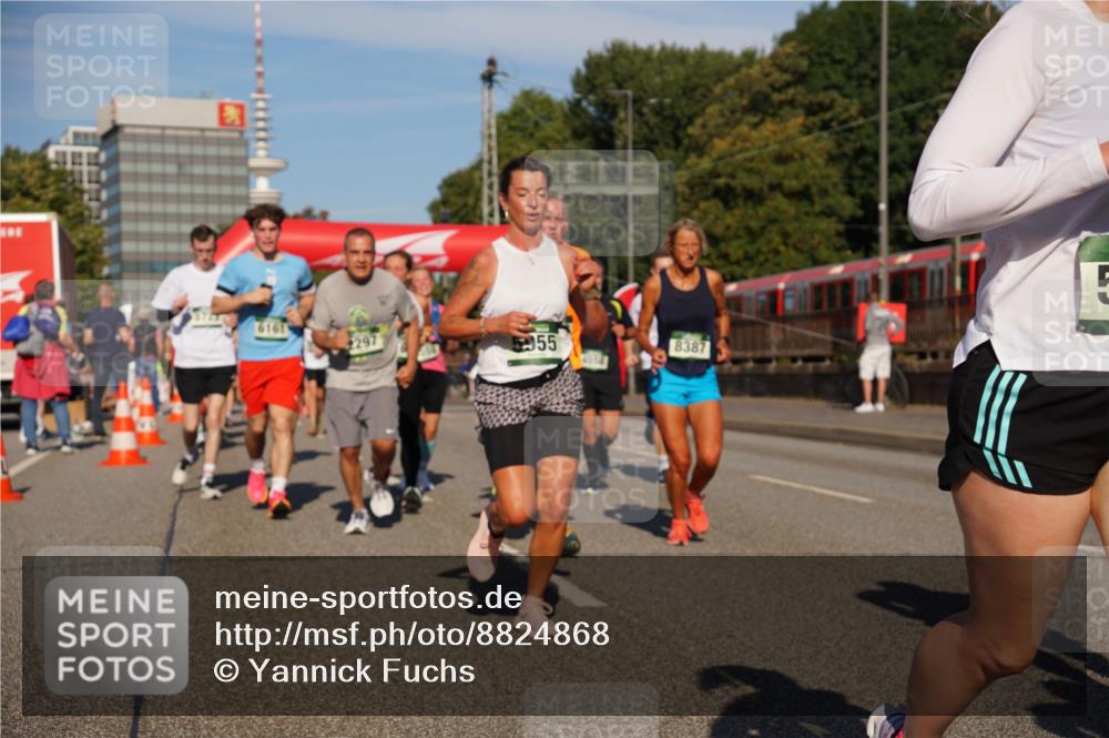 07.09.2025 - BARMER Alsterlauf Yannick Fuchs http://msf.ph/oto/8824868 07.09.2025 09:51:00 Laufen 297, 5955, 8387 meine-sportfotos.de