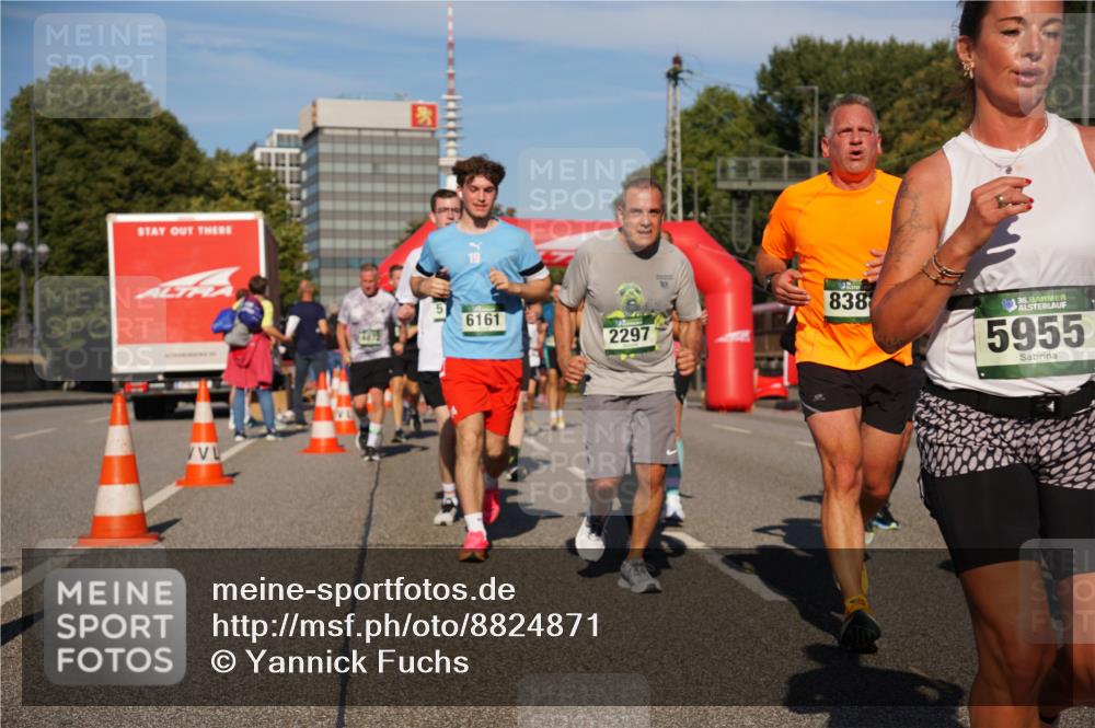 07.09.2025 - BARMER Alsterlauf Yannick Fuchs http://msf.ph/oto/8824871 07.09.2025 09:51:01 Laufen 6161, 4472, 2297, 838, 36, 5955 meine-sportfotos.de