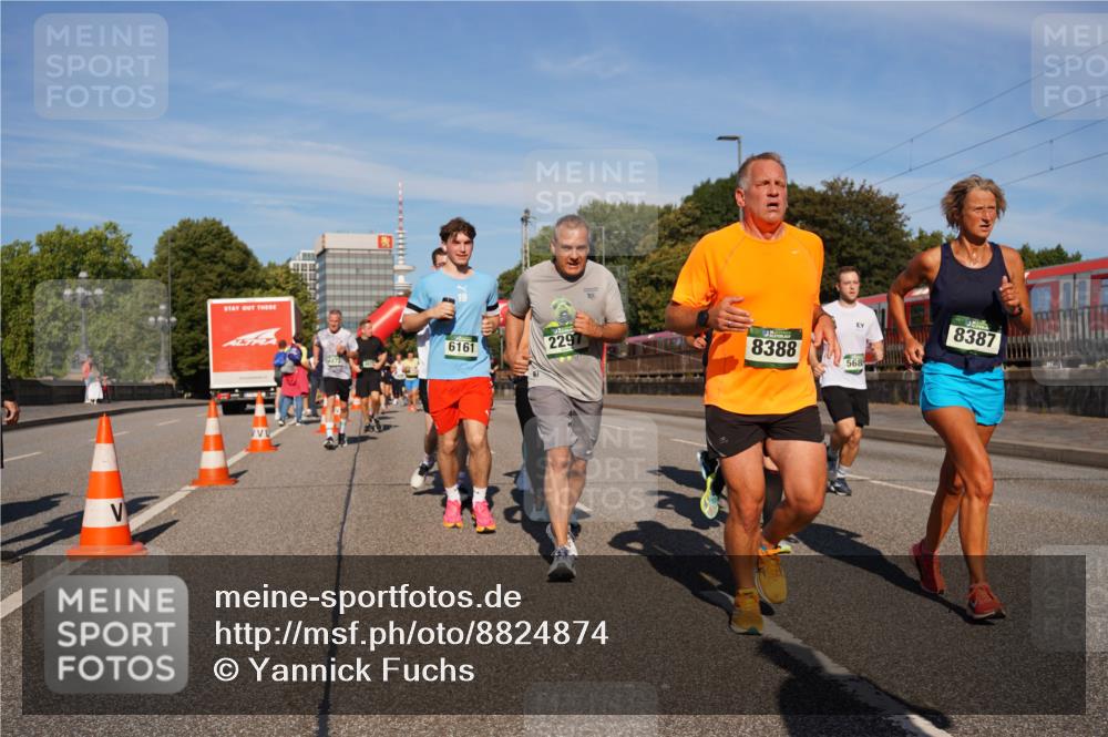 07.09.2025 - BARMER Alsterlauf Yannick Fuchs http://msf.ph/oto/8824874 07.09.2025 09:51:02 Laufen 6161, 2297, 19, 8388, 568, 8387 meine-sportfotos.de