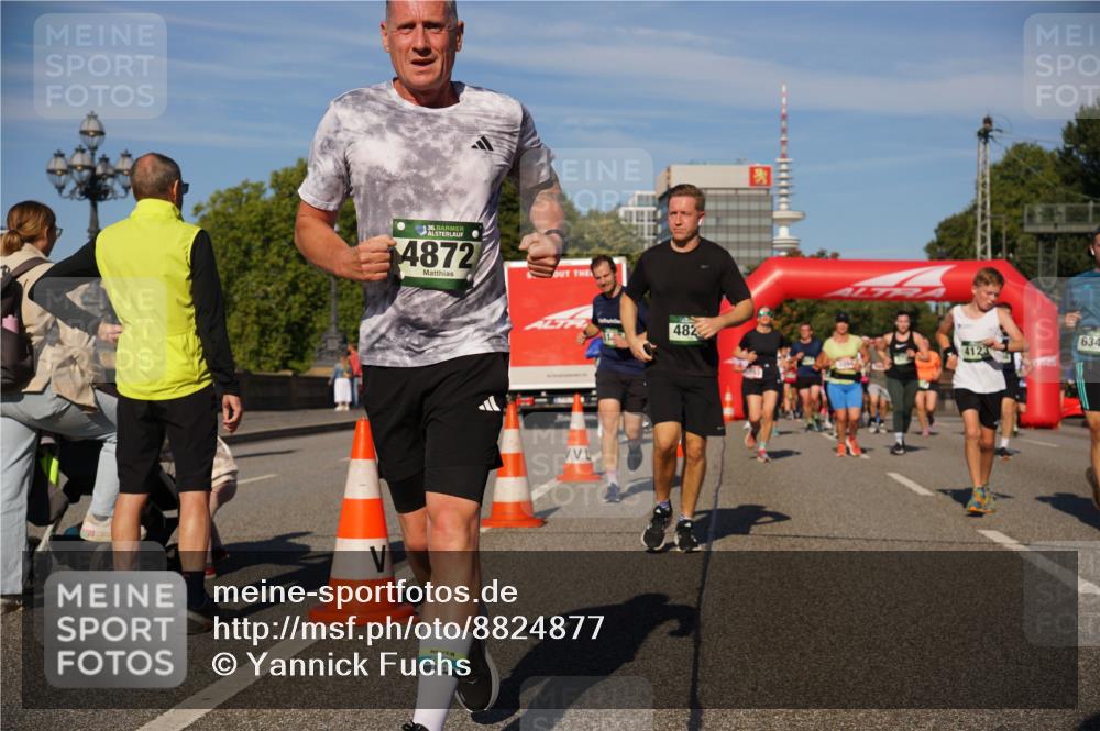 07.09.2025 - BARMER Alsterlauf Yannick Fuchs http://msf.ph/oto/8824877 07.09.2025 09:51:05 Laufen 36, 4872, 482, 634, 41231 meine-sportfotos.de