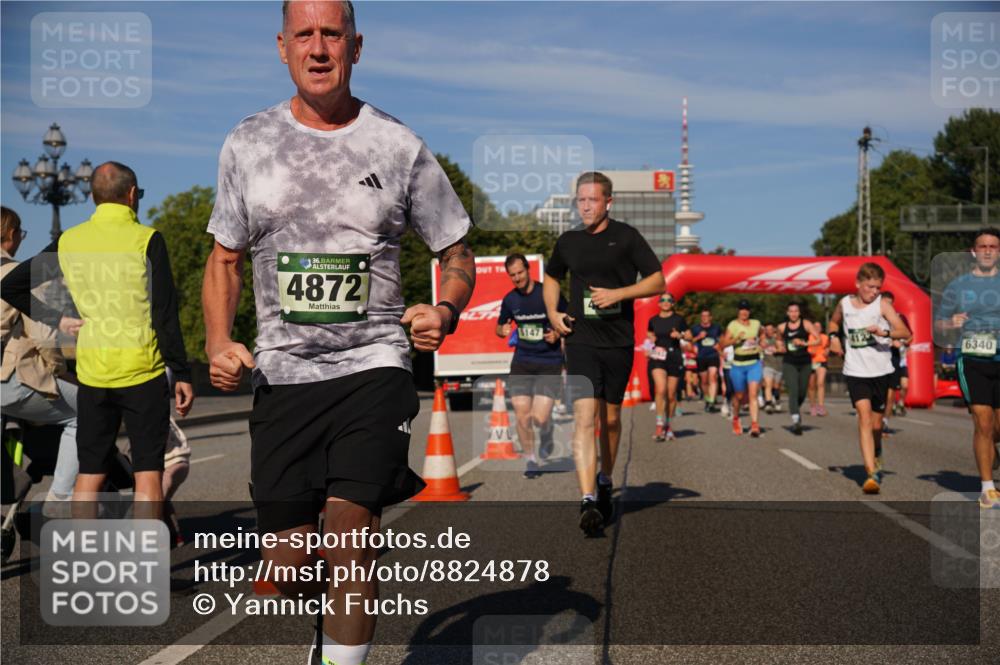 07.09.2025 - BARMER Alsterlauf Yannick Fuchs http://msf.ph/oto/8824878 07.09.2025 09:51:05 Laufen 36, 4872, 147, 4123, 6340 meine-sportfotos.de