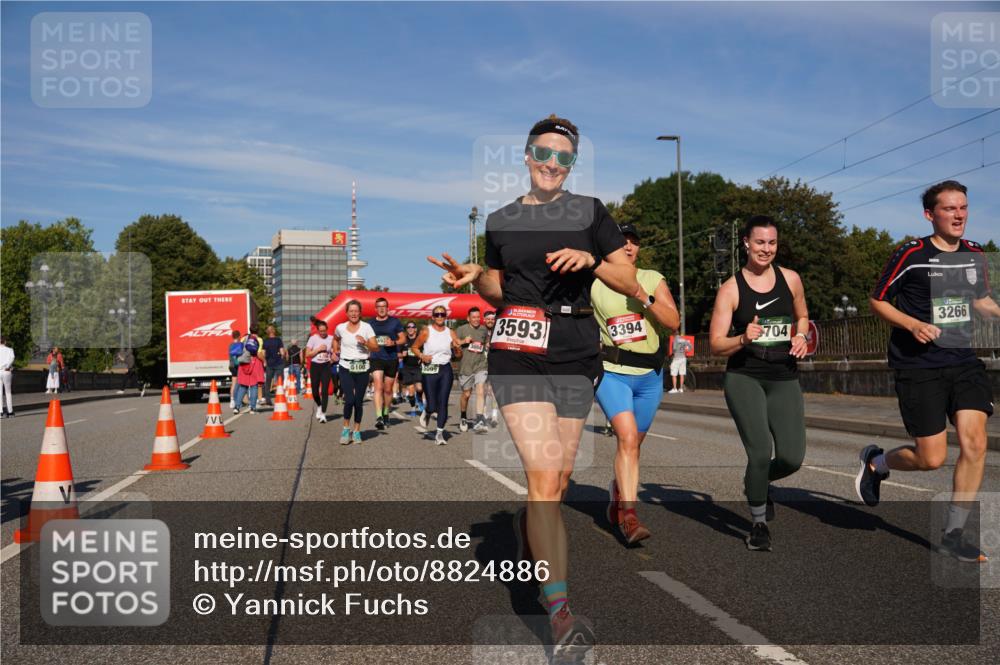 07.09.2025 - BARMER Alsterlauf Yannick Fuchs http://msf.ph/oto/8824886 07.09.2025 09:51:09 Laufen 5100, 5099, 3593, 3394, 704, 3266 meine-sportfotos.de