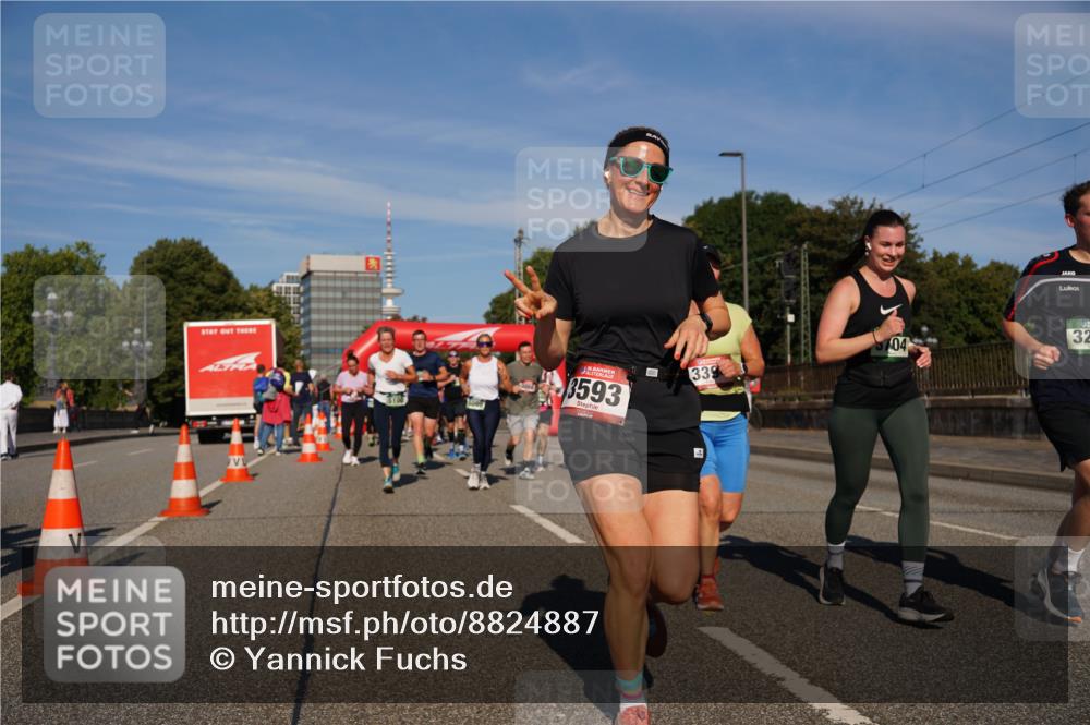 07.09.2025 - BARMER Alsterlauf Yannick Fuchs http://msf.ph/oto/8824887 07.09.2025 09:51:09 Laufen 6, 3593, 339, 04, 32 meine-sportfotos.de
