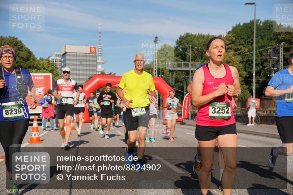 07.09.2025 - BARMER Alsterlauf Yannick Fuchs http://msf.ph/oto/8824902 07.09.2025 09:51:16 Laufen 8239, 8239, 8117, 5518, 5016, 136, 3252, 36 meine-sportfotos.de