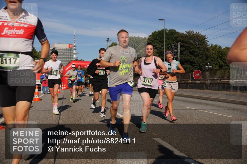 07.09.2025 - BARMER Alsterlauf Yannick Fuchs http://msf.ph/oto/8824911 07.09.2025 09:51:19 Laufen 8117, 8277, 518, 1997, 3710, 30, 882 meine-sportfotos.de