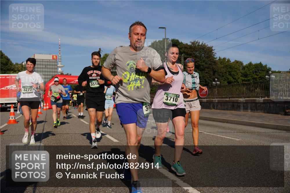 07.09.2025 - BARMER Alsterlauf Yannick Fuchs http://msf.ph/oto/8824914 07.09.2025 09:51:19 Laufen 3277, 5518, 1997, 5548, 3710, 37 meine-sportfotos.de