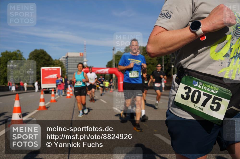 07.09.2025 - BARMER Alsterlauf Yannick Fuchs http://msf.ph/oto/8824926 07.09.2025 09:51:23 Laufen 4801, 36, 3075 meine-sportfotos.de