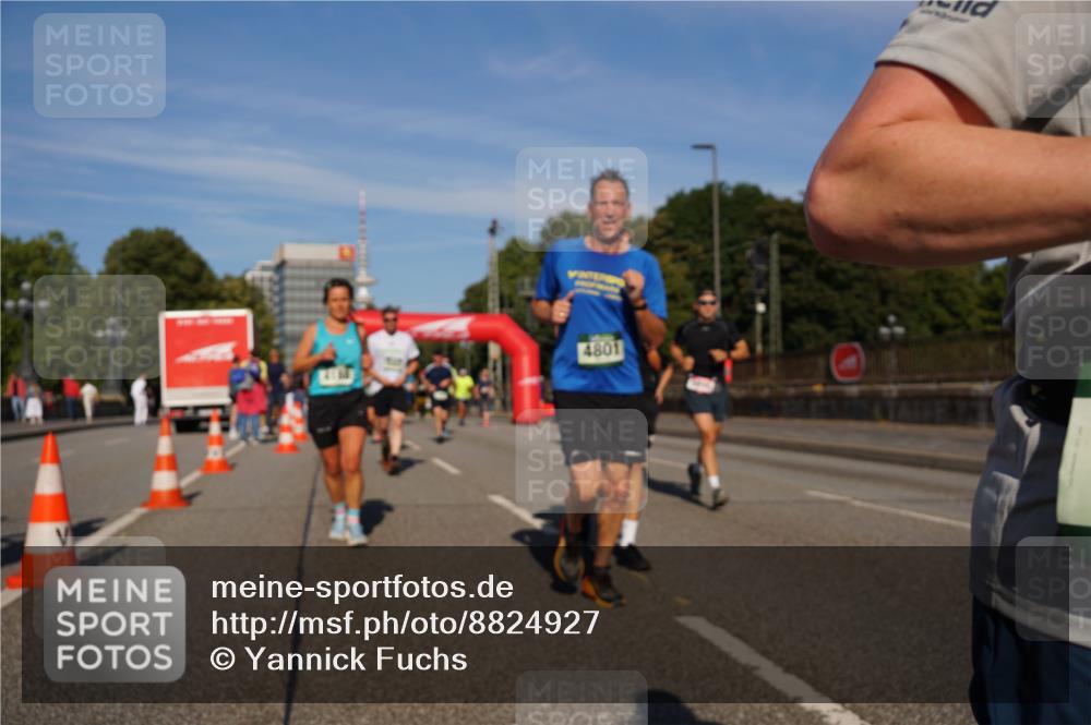 07.09.2025 - BARMER Alsterlauf Yannick Fuchs http://msf.ph/oto/8824927 07.09.2025 09:51:23 Laufen 4801 meine-sportfotos.de