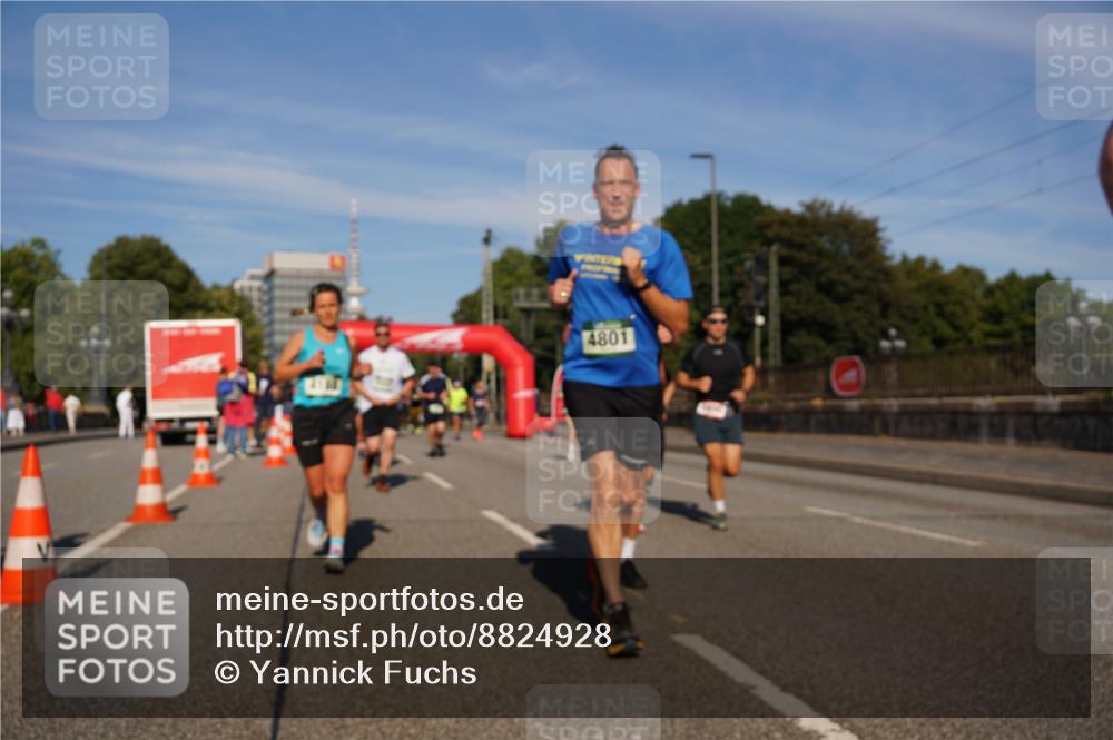 07.09.2025 - BARMER Alsterlauf Yannick Fuchs http://msf.ph/oto/8824928 07.09.2025 09:51:23 Laufen 4801 meine-sportfotos.de