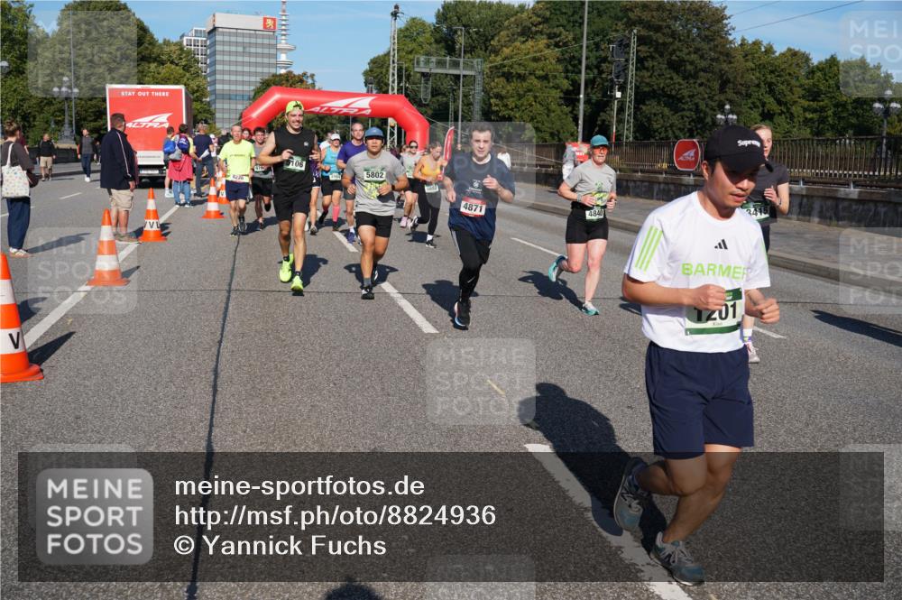 07.09.2025 - BARMER Alsterlauf Yannick Fuchs http://msf.ph/oto/8824936 07.09.2025 09:56:02 Laufen 476, 106, 5802, 4871, 4840, 3415, 1201 meine-sportfotos.de