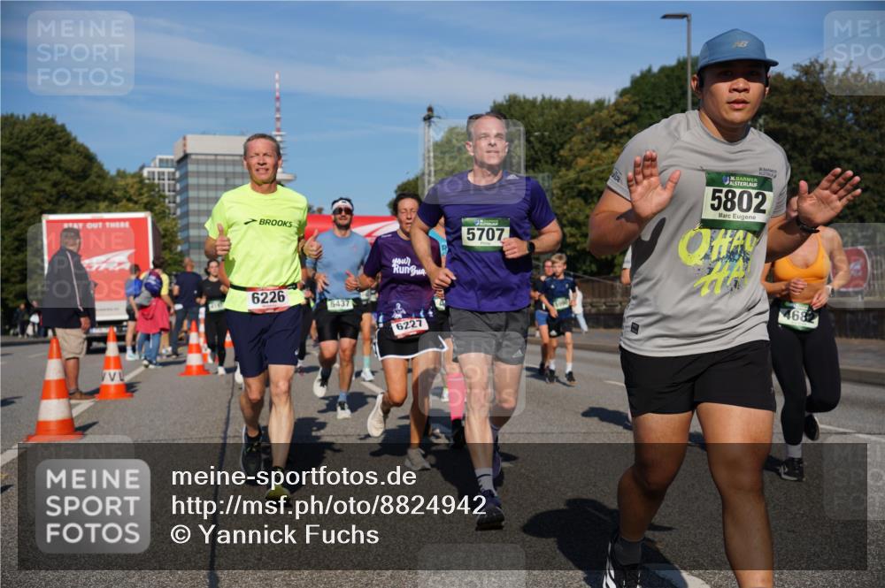 07.09.2025 - BARMER Alsterlauf Yannick Fuchs http://msf.ph/oto/8824942 07.09.2025 09:56:04 Laufen 5707, 36, 36, 5802, 6226, 5437, 6227, 4682 meine-sportfotos.de