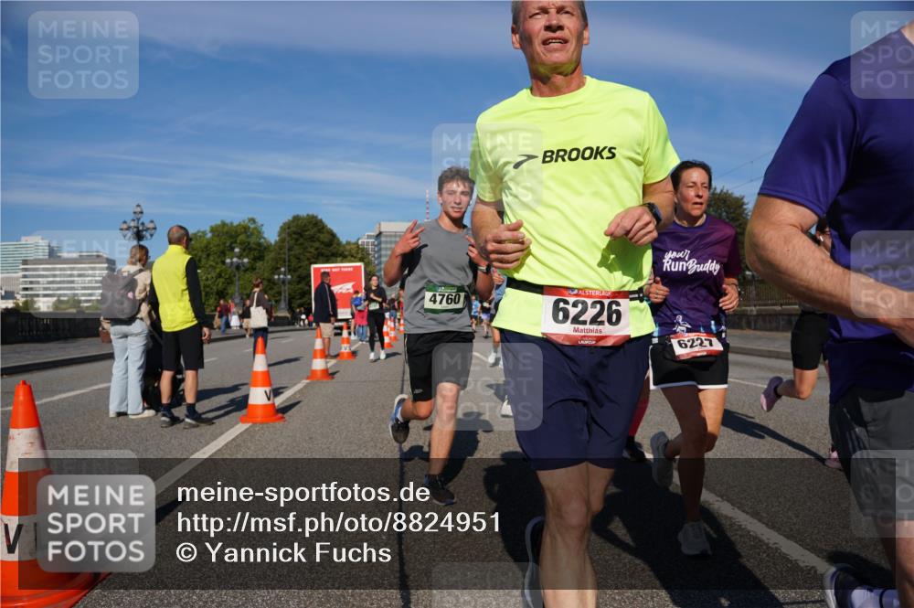 07.09.2025 - BARMER Alsterlauf Yannick Fuchs http://msf.ph/oto/8824951 07.09.2025 09:56:06 Laufen 4760, 6226, 6227 meine-sportfotos.de