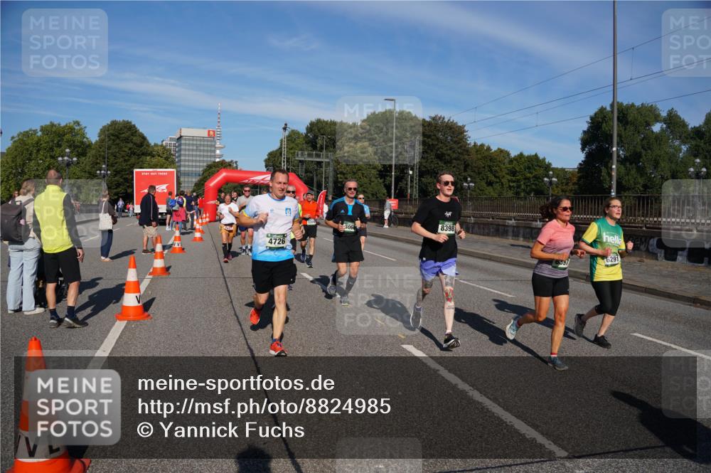 07.09.2025 - BARMER Alsterlauf Yannick Fuchs http://msf.ph/oto/8824985 07.09.2025 09:56:12 Laufen 4726, 3066, 8398, 8597, 6291 meine-sportfotos.de
