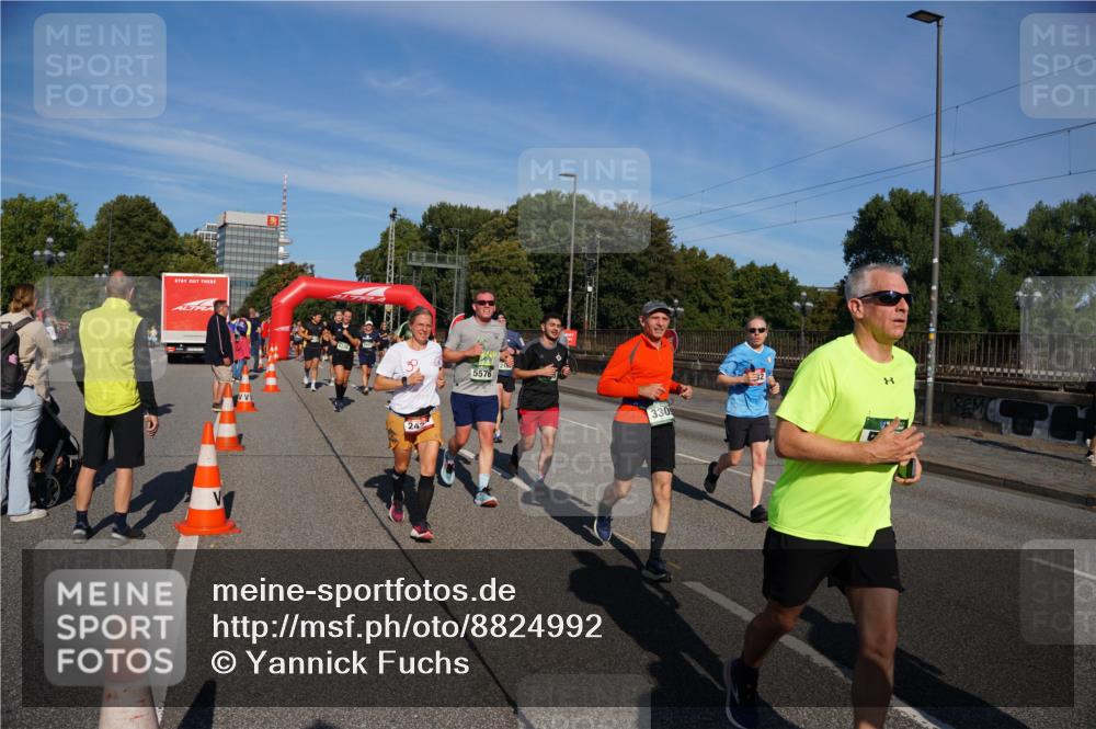 07.09.2025 - BARMER Alsterlauf Yannick Fuchs http://msf.ph/oto/8824992 07.09.2025 09:56:14 Laufen 242, 5576, 330, 83 meine-sportfotos.de