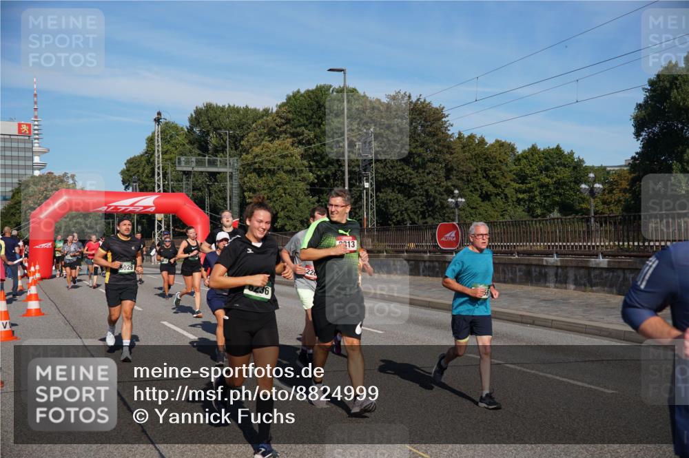 07.09.2025 - BARMER Alsterlauf Yannick Fuchs http://msf.ph/oto/8824999 07.09.2025 09:56:17 Laufen 5029, 36, 22, 2313 meine-sportfotos.de