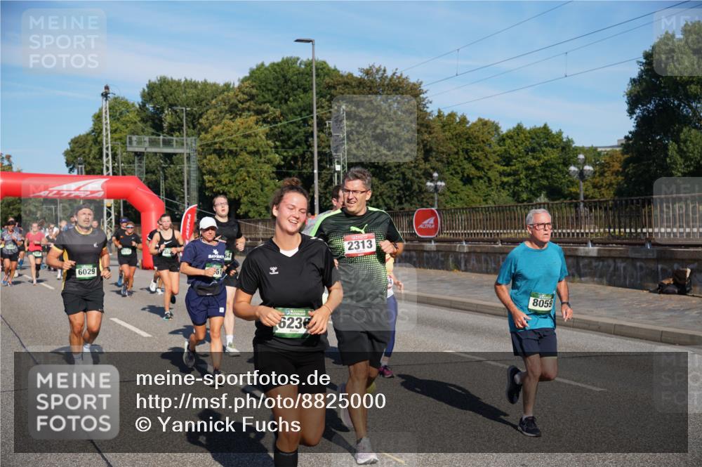07.09.2025 - BARMER Alsterlauf Yannick Fuchs http://msf.ph/oto/8825000 07.09.2025 09:56:18 Laufen 6029, 64, 51, 623, 2313, 8059 meine-sportfotos.de