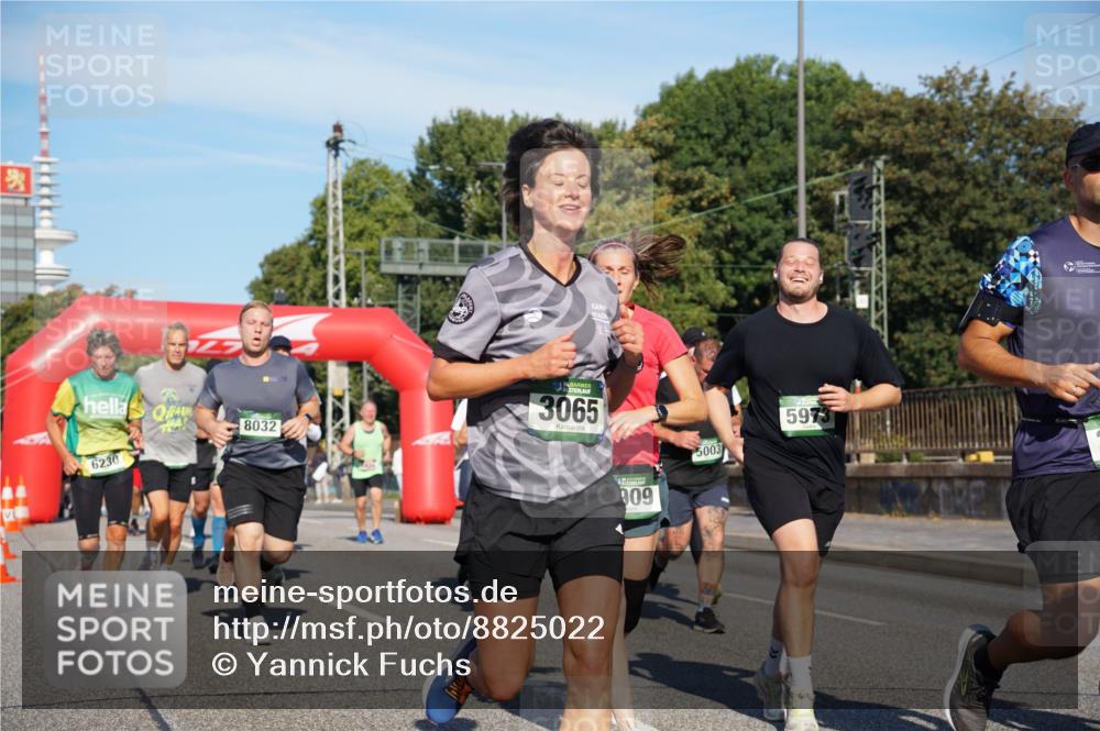07.09.2025 - BARMER Alsterlauf Yannick Fuchs http://msf.ph/oto/8825022 07.09.2025 09:56:24 Laufen 6230, 8032, 3065, 909, 5003, 5973 meine-sportfotos.de
