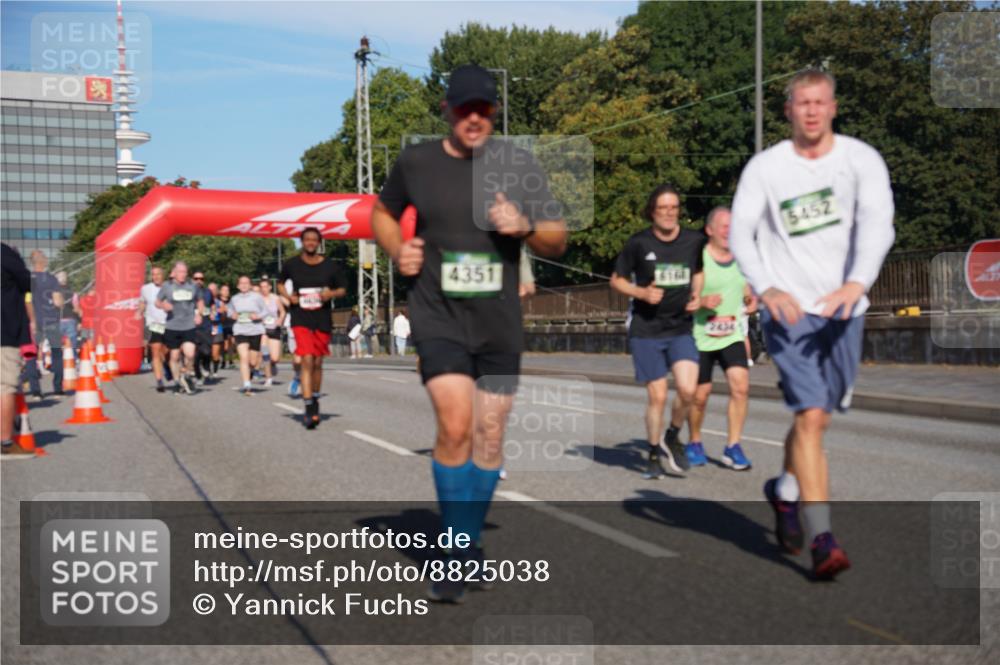 07.09.2025 - BARMER Alsterlauf Yannick Fuchs http://msf.ph/oto/8825038 07.09.2025 09:56:29 Laufen 4351, 5452, 2634 meine-sportfotos.de