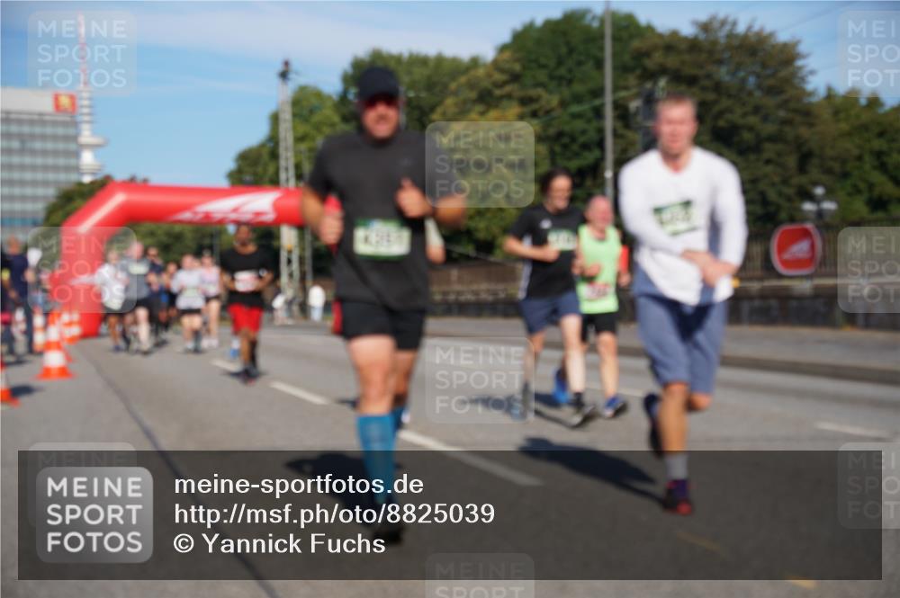 07.09.2025 - BARMER Alsterlauf Yannick Fuchs http://msf.ph/oto/8825039 07.09.2025 09:56:29 Laufen  meine-sportfotos.de