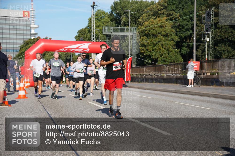 07.09.2025 - BARMER Alsterlauf Yannick Fuchs http://msf.ph/oto/8825043 07.09.2025 09:56:32 Laufen 6181, 4424, 425, 4636, 2495 meine-sportfotos.de