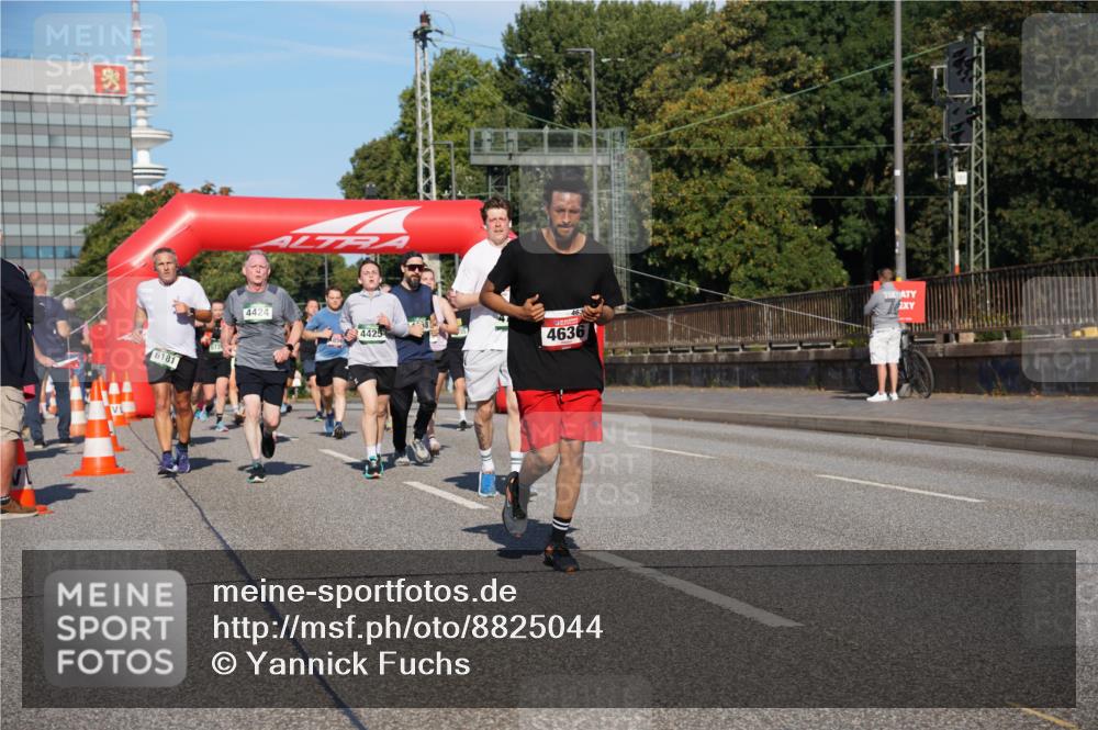 07.09.2025 - BARMER Alsterlauf Yannick Fuchs http://msf.ph/oto/8825044 07.09.2025 09:56:32 Laufen 6181, 4424, 4425, 4636 meine-sportfotos.de