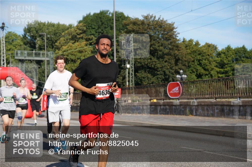 07.09.2025 - BARMER Alsterlauf Yannick Fuchs http://msf.ph/oto/8825045 07.09.2025 09:56:33 Laufen 4425, 495, 4741, 4636, 4636 meine-sportfotos.de