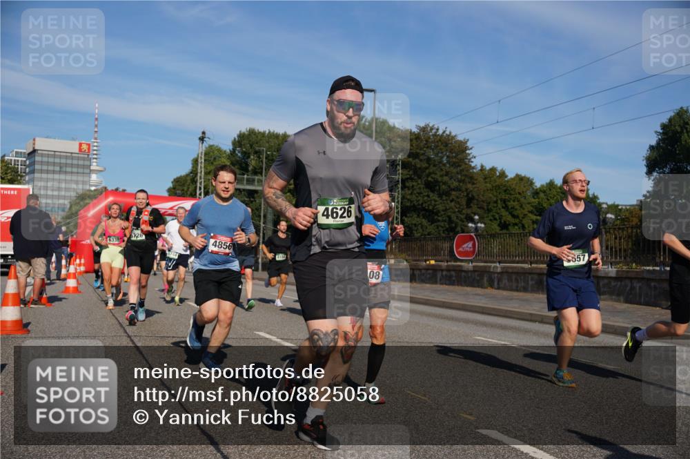 07.09.2025 - BARMER Alsterlauf Yannick Fuchs http://msf.ph/oto/8825058 07.09.2025 09:56:38 Laufen 6338, 5726, 4856, 4626, 08, 57 meine-sportfotos.de