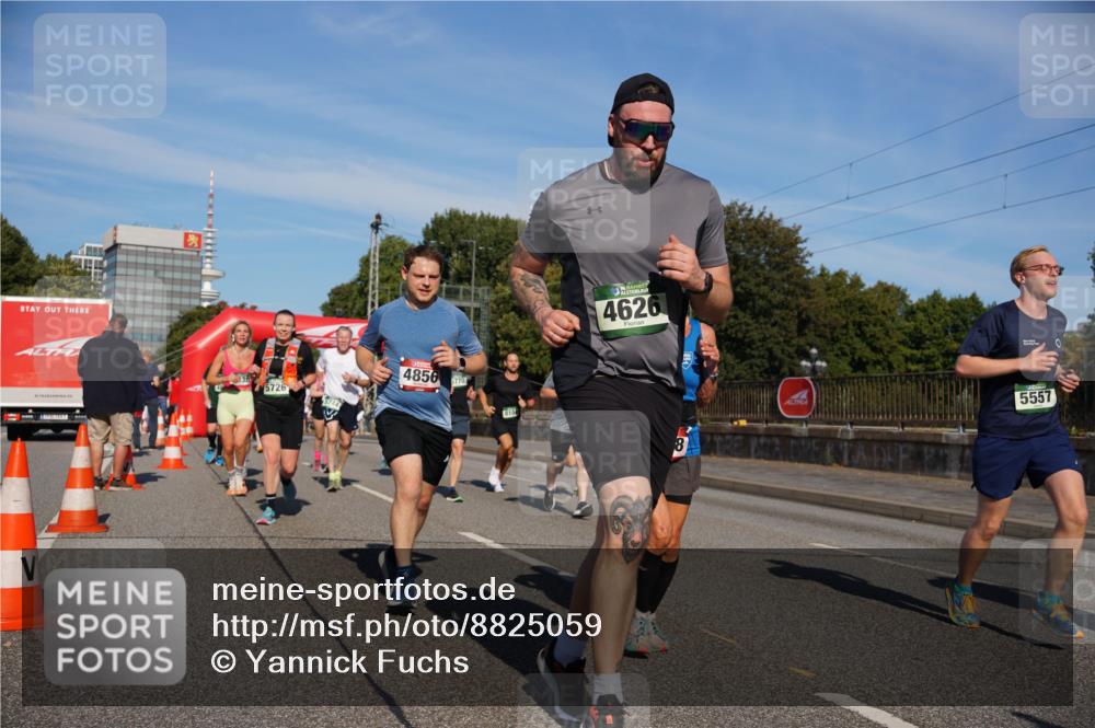 07.09.2025 - BARMER Alsterlauf Yannick Fuchs http://msf.ph/oto/8825059 07.09.2025 09:56:38 Laufen 4856, 5726, 5770, 4626, 8, 5557 meine-sportfotos.de