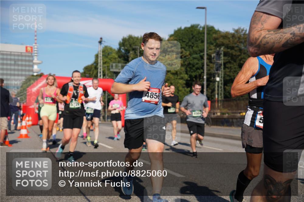 07.09.2025 - BARMER Alsterlauf Yannick Fuchs http://msf.ph/oto/8825060 07.09.2025 09:56:39 Laufen 4856, 4964 meine-sportfotos.de