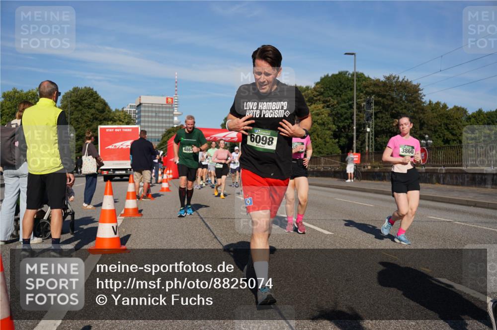 07.09.2025 - BARMER Alsterlauf Yannick Fuchs http://msf.ph/oto/8825074 07.09.2025 09:56:42 Laufen 4867, 6098, 38, 3860 meine-sportfotos.de