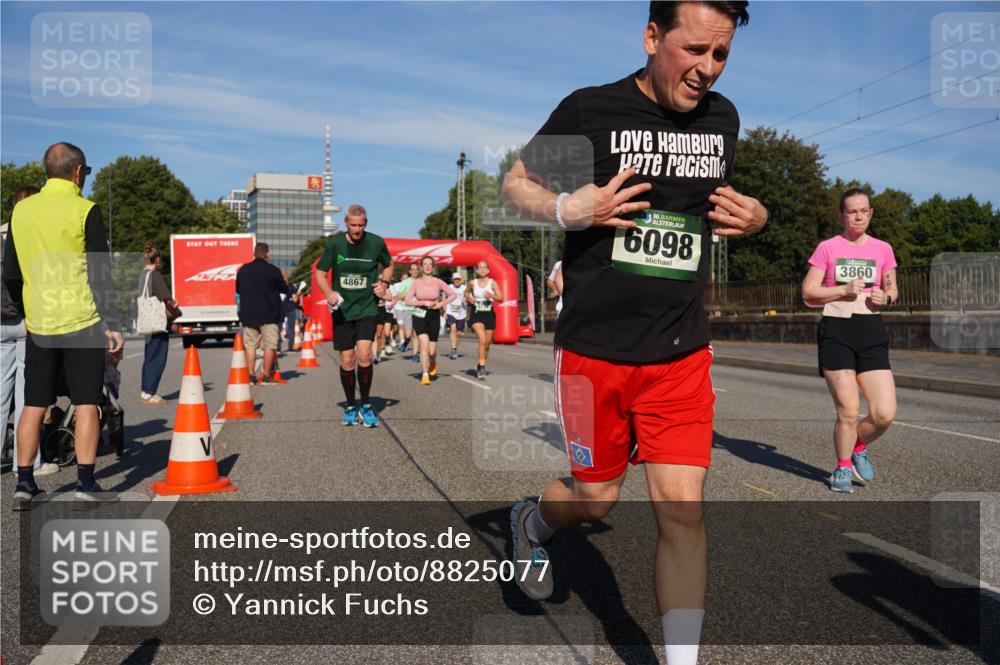 07.09.2025 - BARMER Alsterlauf Yannick Fuchs http://msf.ph/oto/8825077 07.09.2025 09:56:43 Laufen 4867, 36, 6098, 3860 meine-sportfotos.de