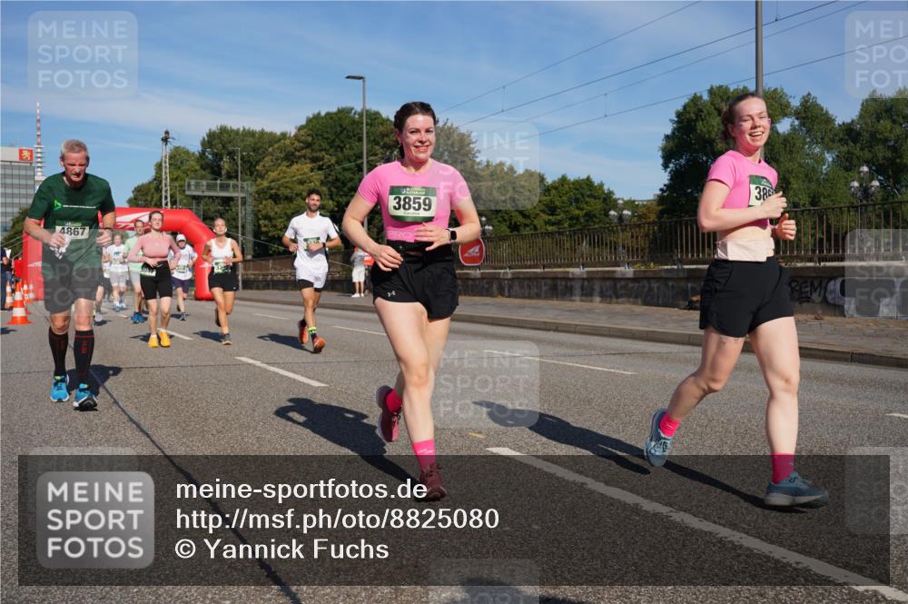 07.09.2025 - BARMER Alsterlauf Yannick Fuchs http://msf.ph/oto/8825080 07.09.2025 09:56:44 Laufen 4867, 505, 3859, 38 meine-sportfotos.de