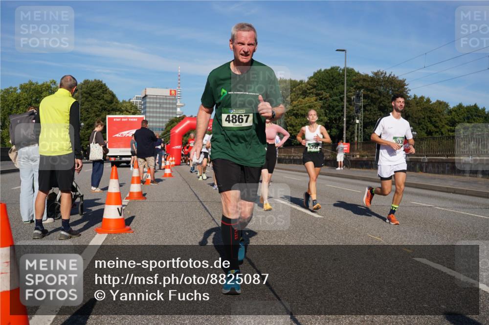 07.09.2025 - BARMER Alsterlauf Yannick Fuchs http://msf.ph/oto/8825087 07.09.2025 09:56:45 Laufen 36, 4867, 3232, 3039 meine-sportfotos.de