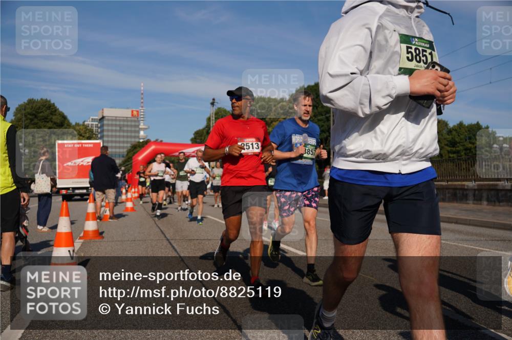 07.09.2025 - BARMER Alsterlauf Yannick Fuchs http://msf.ph/oto/8825119 07.09.2025 09:56:56 Laufen 2513, 3857, 585 meine-sportfotos.de