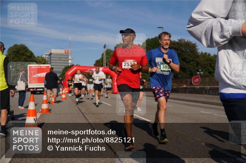 07.09.2025 - BARMER Alsterlauf Yannick Fuchs http://msf.ph/oto/8825121 07.09.2025 09:56:56 Laufen 251, 385 meine-sportfotos.de
